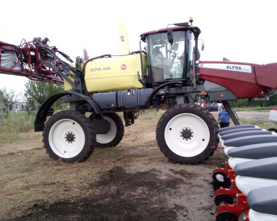 Selbstfahrspritze del tipo Hardi Alpha 4100, Neumaschine In Гуляйпо́ле (Immagine 2)