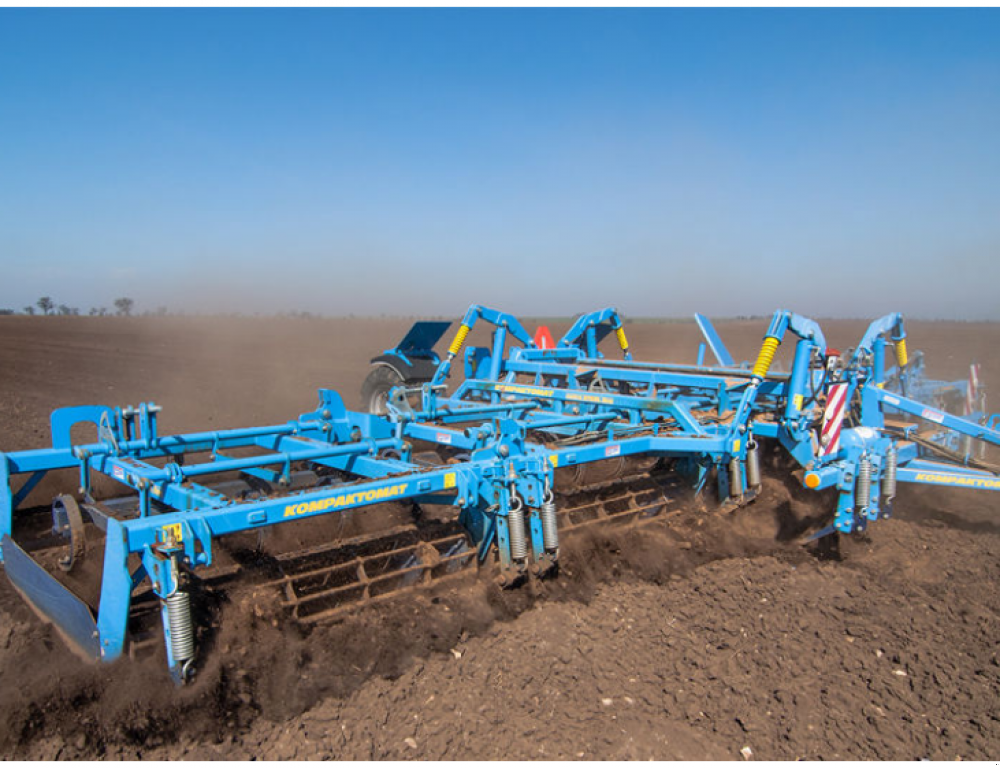 Kartoffelpflegetechnik typu Farmet K 1000 PS,  v Гуляйпо́ле (Obrázek 1)