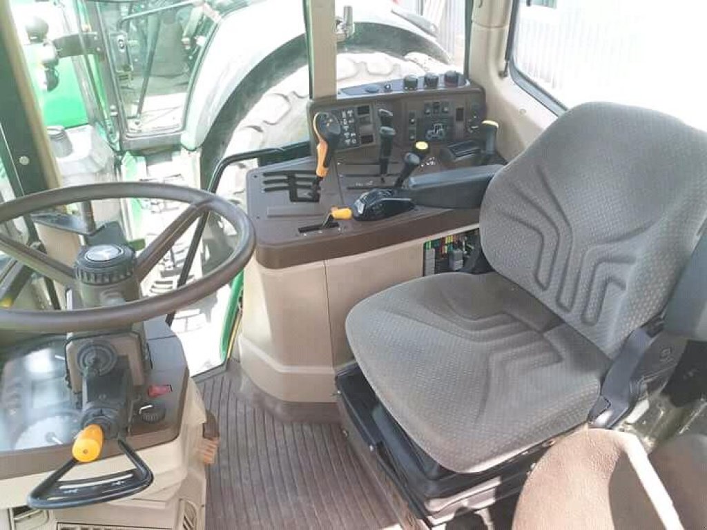 Oldtimer-Traktor typu John Deere 6910, Neumaschine v Черкаси (Obrázek 9)