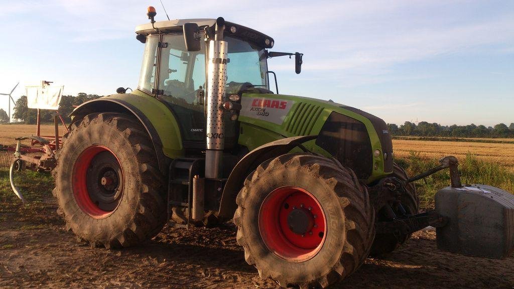 Oldtimer-Traktor typu CLAAS Axion 840, Neumaschine v Не обрано (Obrázek 2)