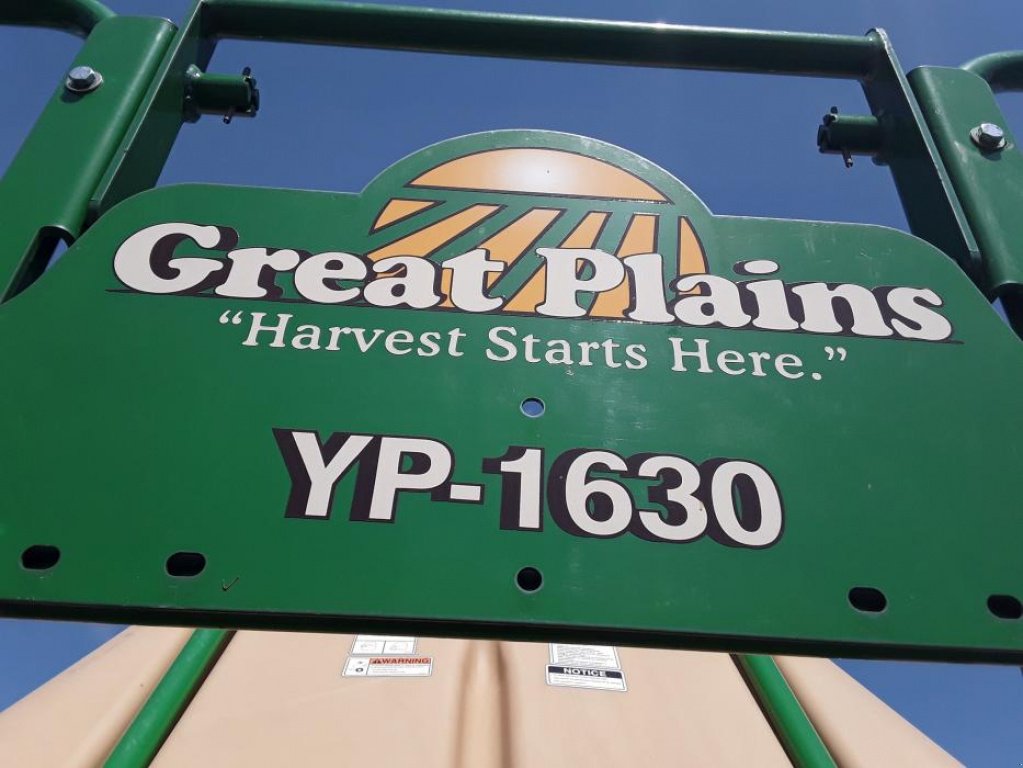 Gareeggenfelder typu Great Plains YP-1630,  v Київ (Obrázek 9)