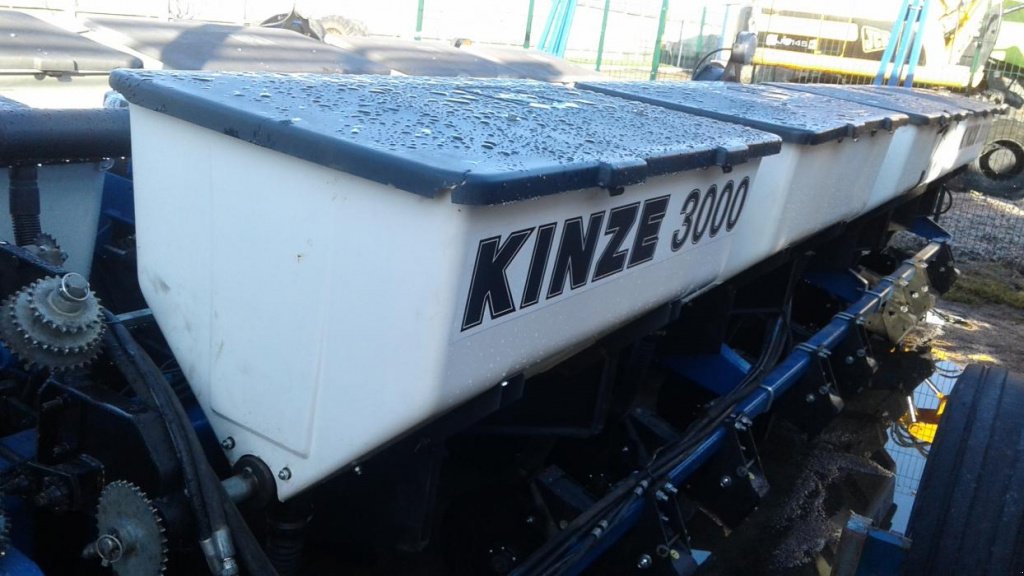 Gareeggenfelder typu Kinze 3800,  v Київ (Obrázek 1)