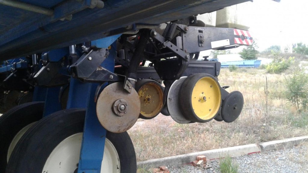 Gareeggenfelder typu Kinze 2600,  v Київ (Obrázek 2)