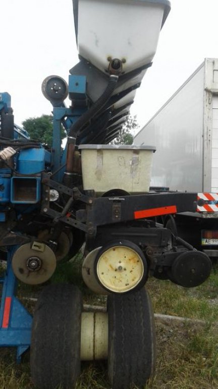 Gareeggenfelder typu Kinze 2600,  v Київ (Obrázek 4)