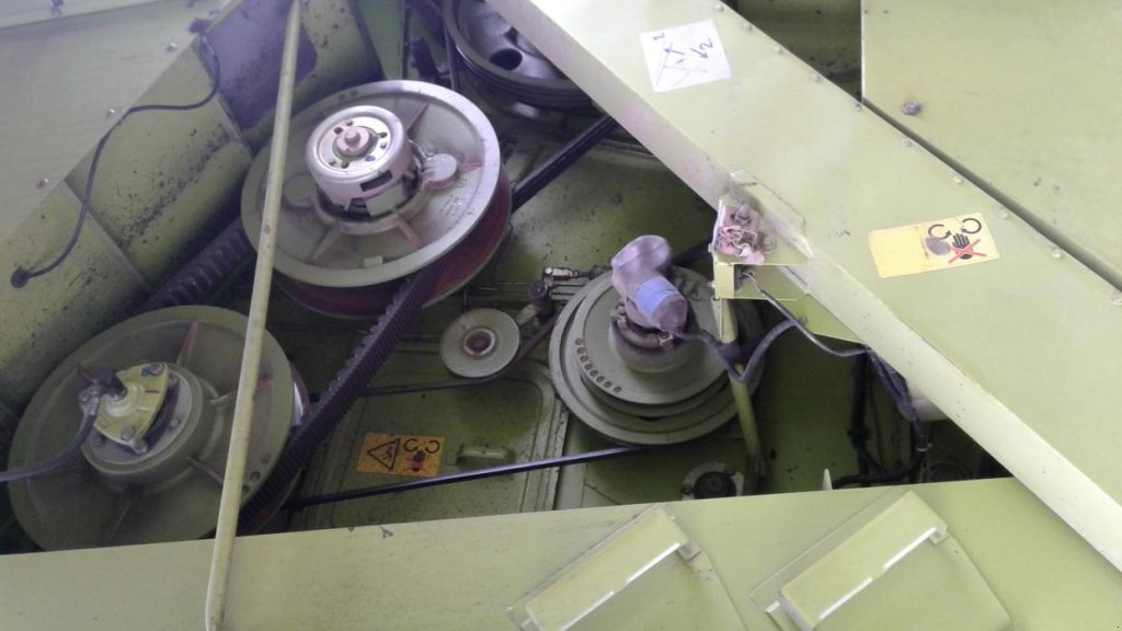 Oldtimer-Mähdrescher typu CLAAS Lexion 450,  v Київ (Obrázek 8)