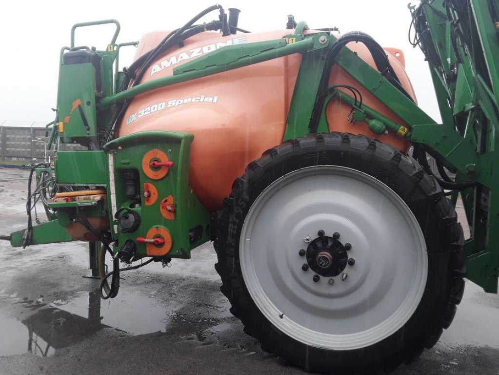 Weinbauspritze typu Amazone UX 3200 Super,  w Київ (Zdjęcie 4)