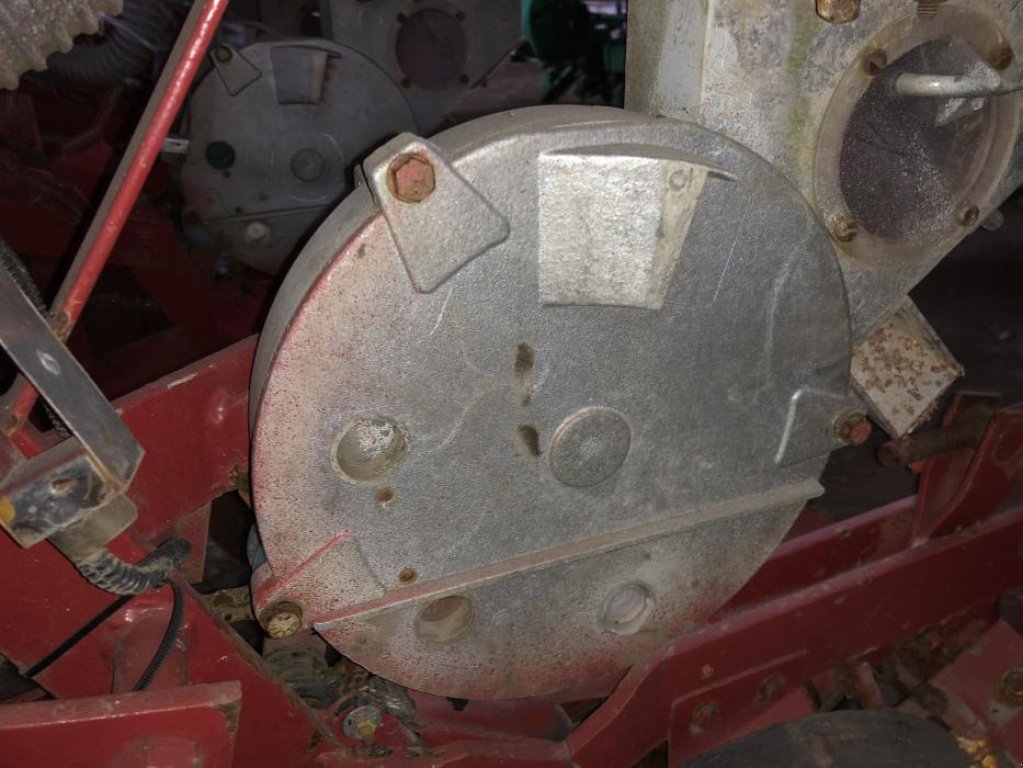 Gareeggenfelder typu Kverneland Optima 8,  v Теплик (Obrázek 4)