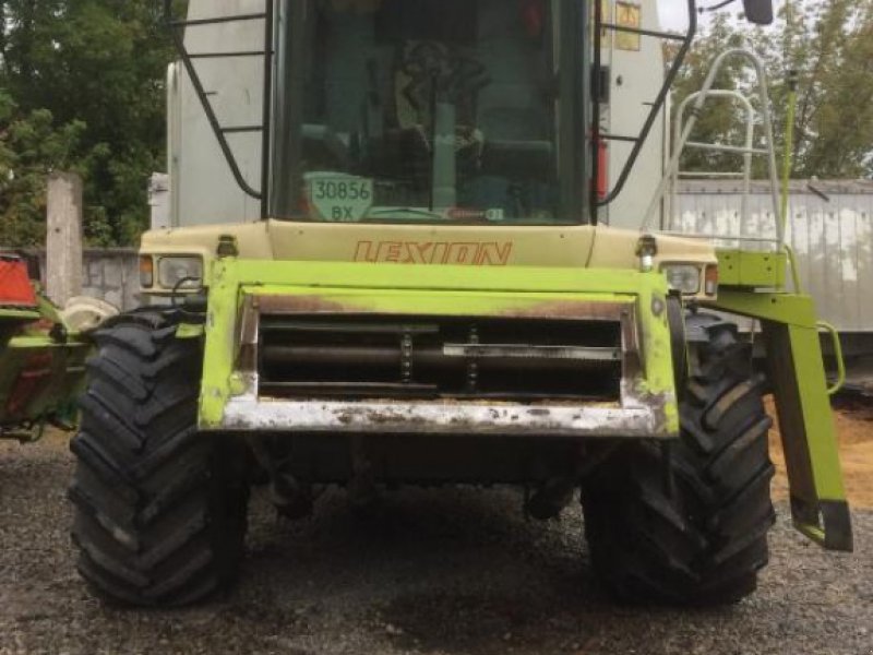 Oldtimer-Mähdrescher des Typs CLAAS Lexion 450, Neumaschine in Камянець-Подільский (Bild 1)