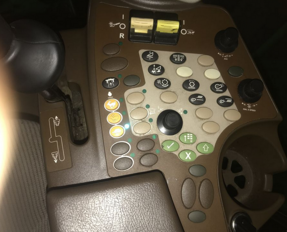 Oldtimer-Mähdrescher typu John Deere 9770 STS Bullet Rotor,  v Салгани (Obrázek 7)