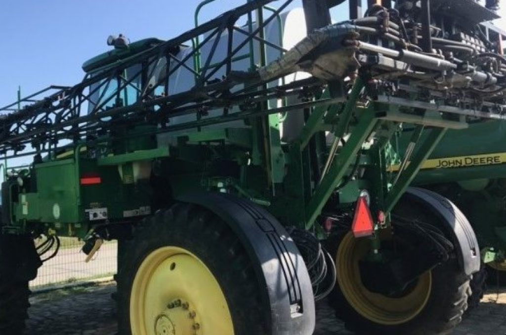 Selbstfahrspritze typu John Deere 4830,  v Рівне (Obrázek 7)