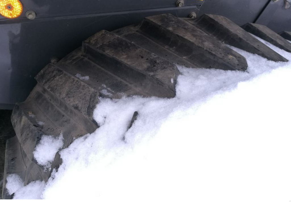 Oldtimer-Mähdrescher typu CLAAS Lexion 600 Terra-Track,  v Рівне (Obrázek 3)