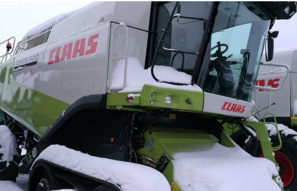 Oldtimer-Mähdrescher typu CLAAS Lexion 600 Terra-Track,  v Рівне (Obrázek 1)