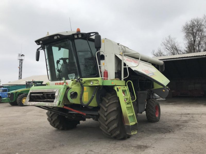 Oldtimer-Mähdrescher van het type CLAAS Lexion 580, Neumaschine in Не обрано (Foto 1)