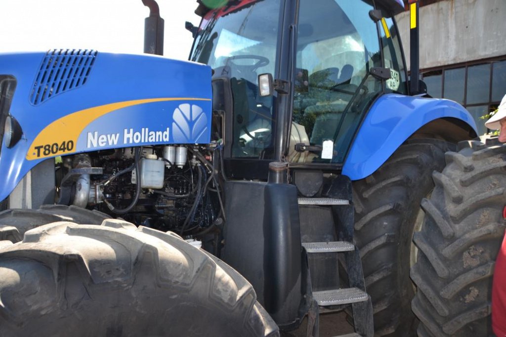 Oldtimer-Traktor a típus New Holland T8040, Neumaschine ekkor: Куйбишеве (Kép 4)