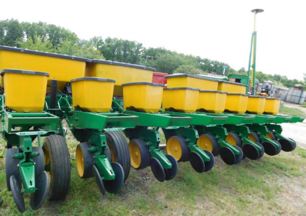Gareeggenfelder typu John Deere 7000/8,  v Суми (Obrázek 4)