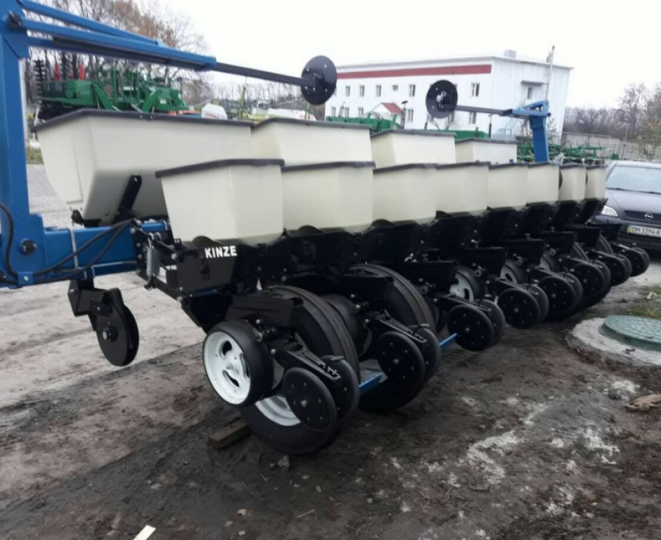 Gareeggenfelder typu Kinze 2000,  v Суми (Obrázek 3)