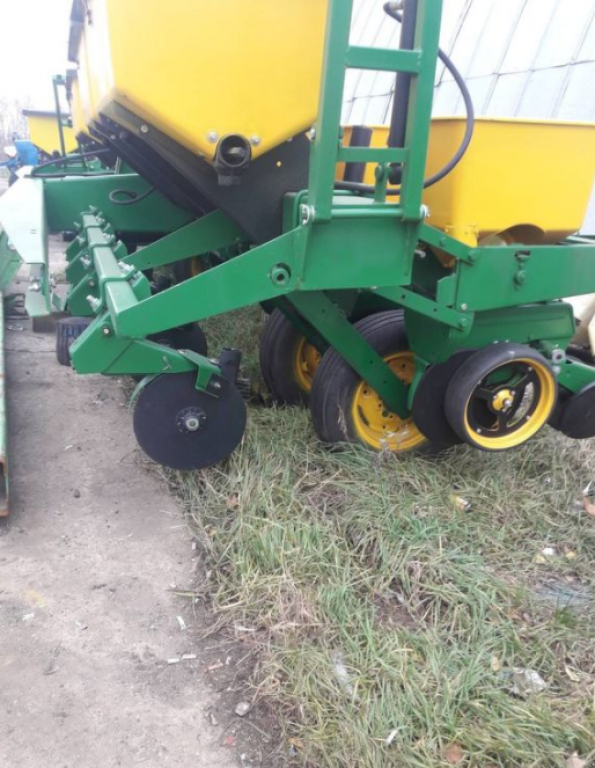 Gareeggenfelder typu John Deere 7000/8,  v Суми (Obrázek 9)