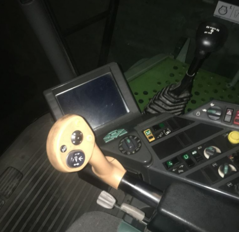 Oldtimer-Mähdrescher a típus CLAAS Lexion 480, Neumaschine ekkor: Житомир (Kép 4)