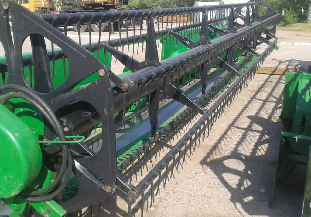 Schneidwerk typu John Deere 925F,  v Сливине (Obrázek 5)