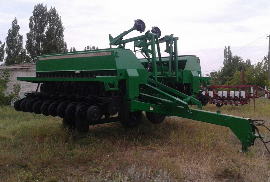 Direktsaatmaschine van het type Great Plains 2SNT24,  in Сливине (Foto 1)