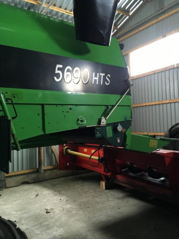 Oldtimer-Mähdrescher typu Same 5690 HTS, Neumaschine v Га́йворон  (Obrázek 3)