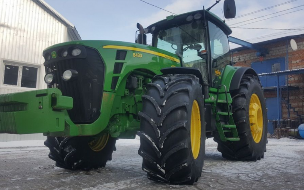 Oldtimer-Traktor a típus John Deere 8430, Neumaschine ekkor: Тернопіль (Kép 7)