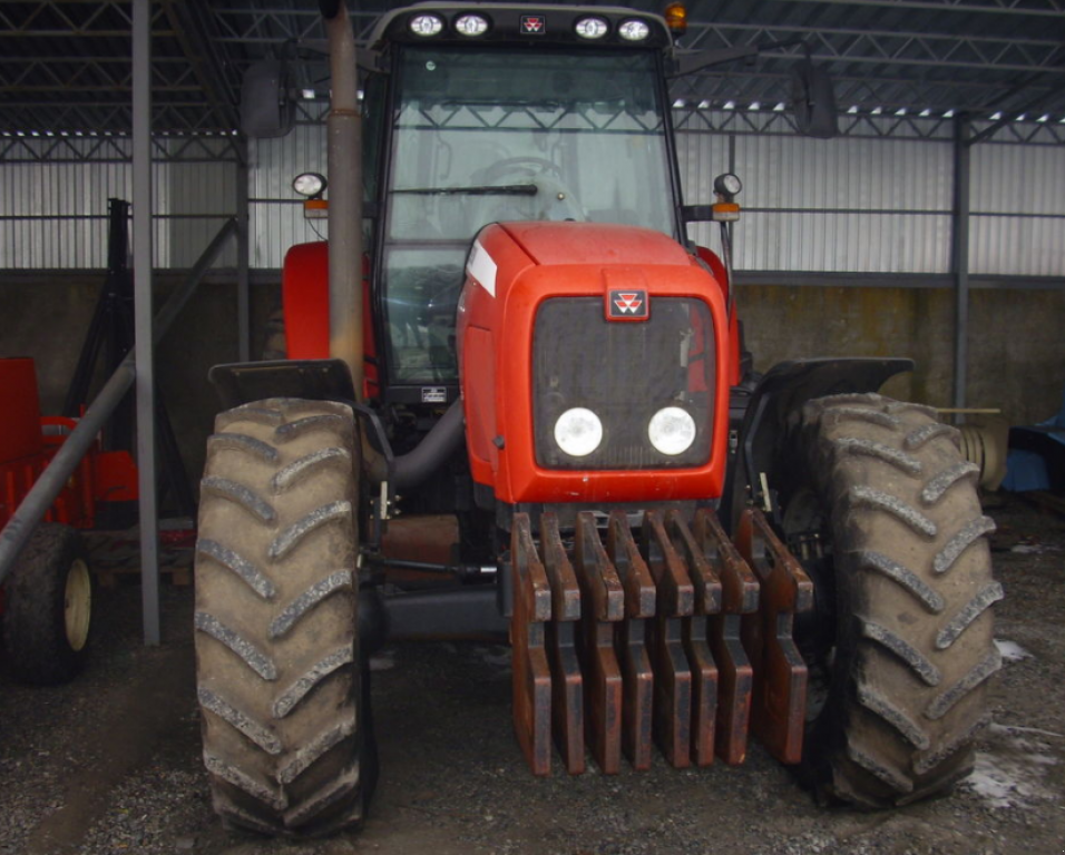 Oldtimer-Traktor Türe ait Massey Ferguson 6499, Neumaschine içinde Мелітополь (resim 2)
