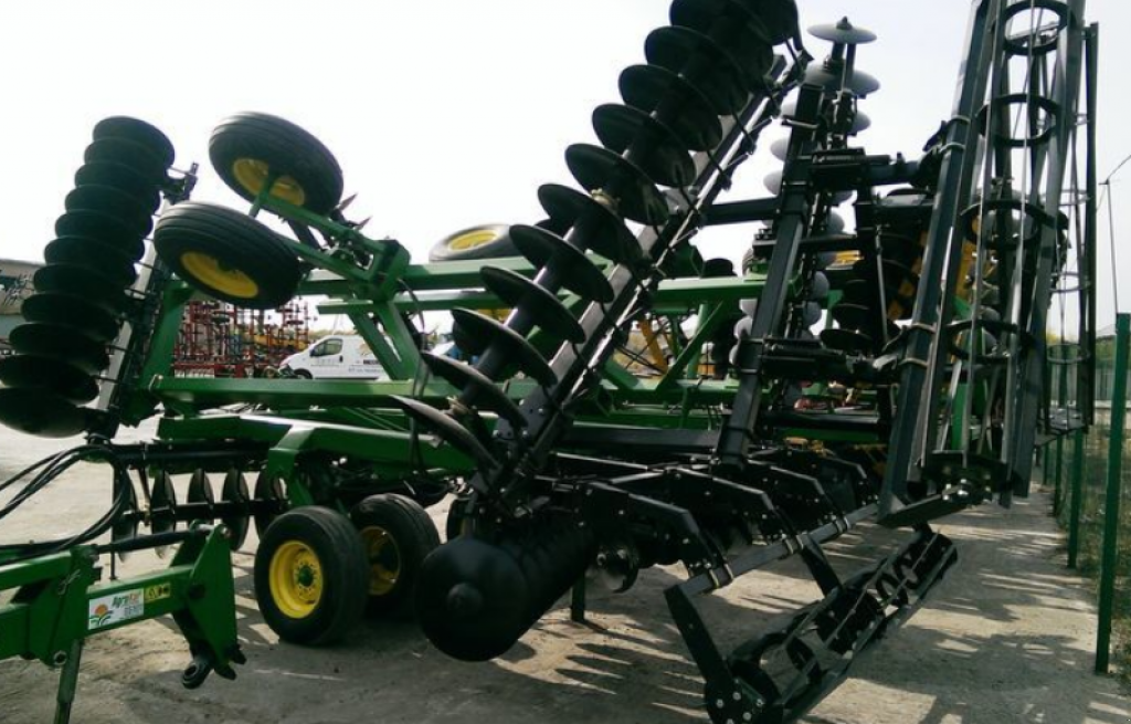 Wiesenegge typu John Deere 630,  v Кіровоград (Obrázek 4)