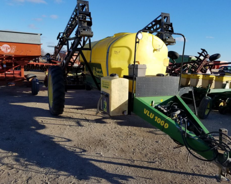 Weinbauspritze typu John Deere VLU 1000,  v Кіровоград (Obrázek 1)