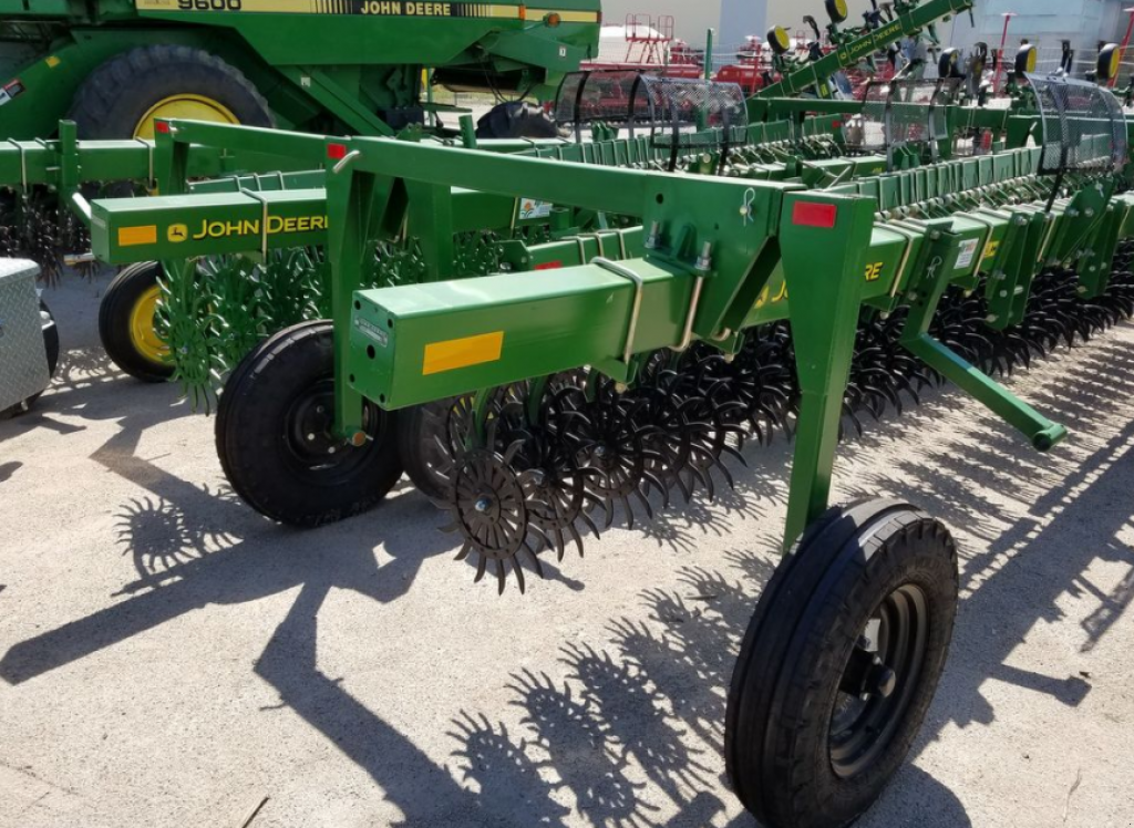 Wiesenegge typu John Deere 400,  v Кіровоград (Obrázek 1)