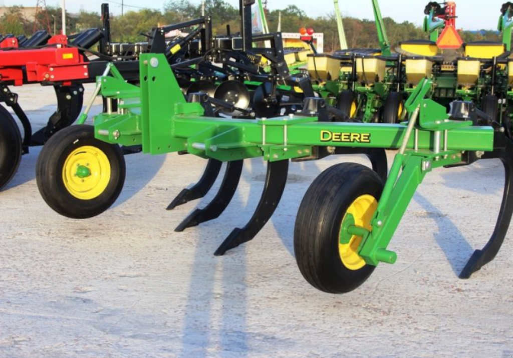 Spatenpflug typu John Deere 910,  v Кіровоград (Obrázek 1)