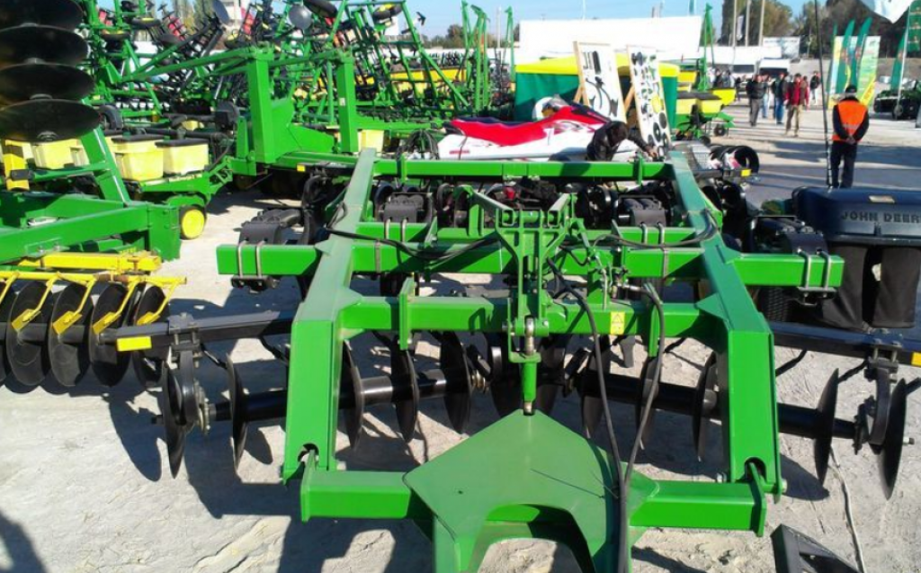 Spatenpflug typu John Deere 510,  v Кіровоград (Obrázek 1)