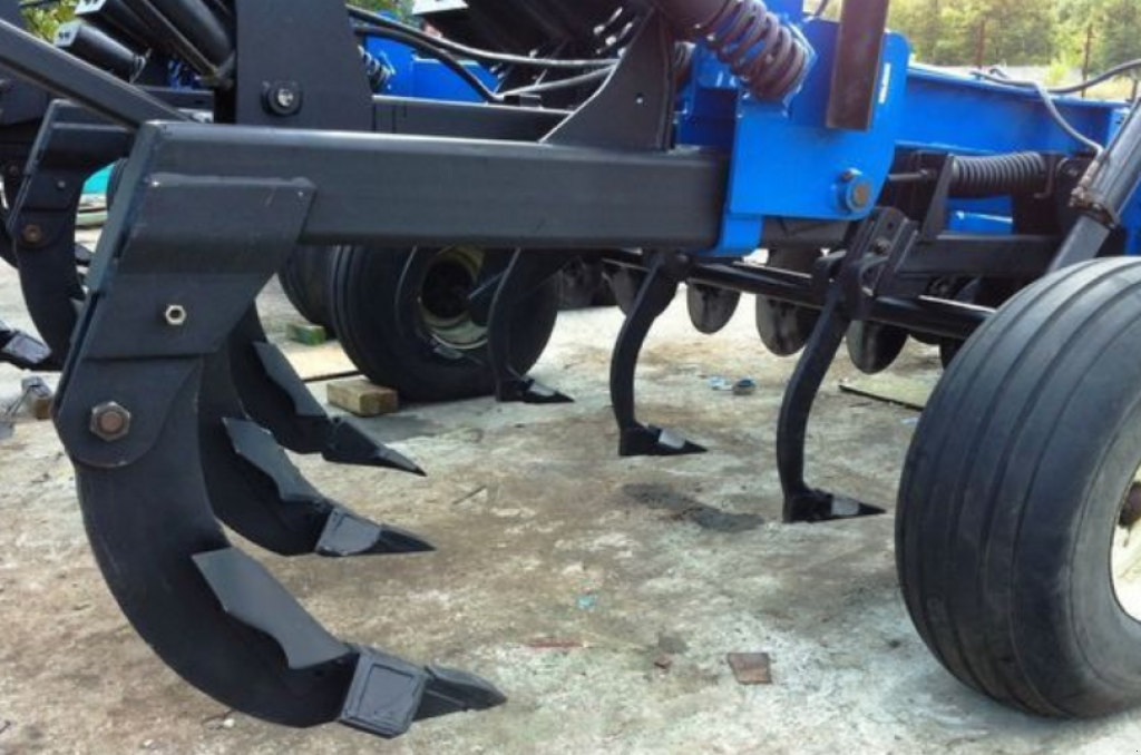 Wiesenegge of the type Case IH Ecolo-Tiger 530,  in Кіровоград (Picture 3)