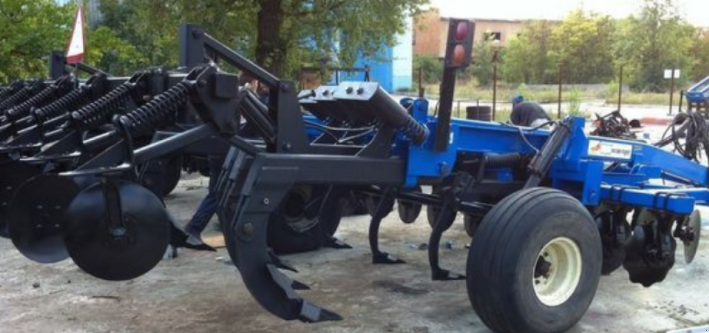 Wiesenegge of the type Case IH Ecolo-Tiger 530,  in Кіровоград (Picture 2)