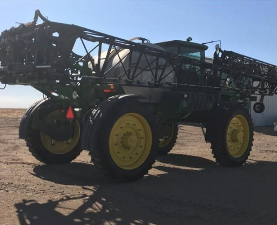 Selbstfahrspritze of the type John Deere 4940,  in Кіровоград (Picture 1)