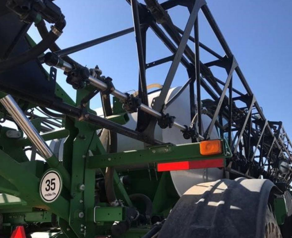 Selbstfahrspritze of the type John Deere 4940,  in Кіровоград (Picture 8)