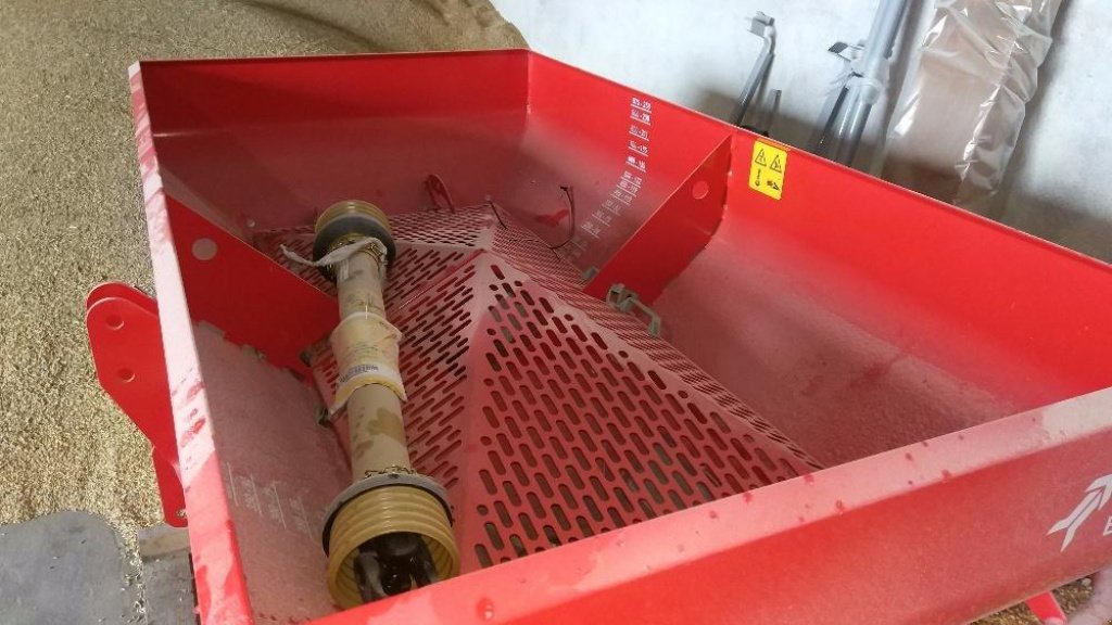 Sandstreuer & Salzstreuer typu Kverneland Exacta CL 1550,  w Сокиринці (Zdjęcie 8)