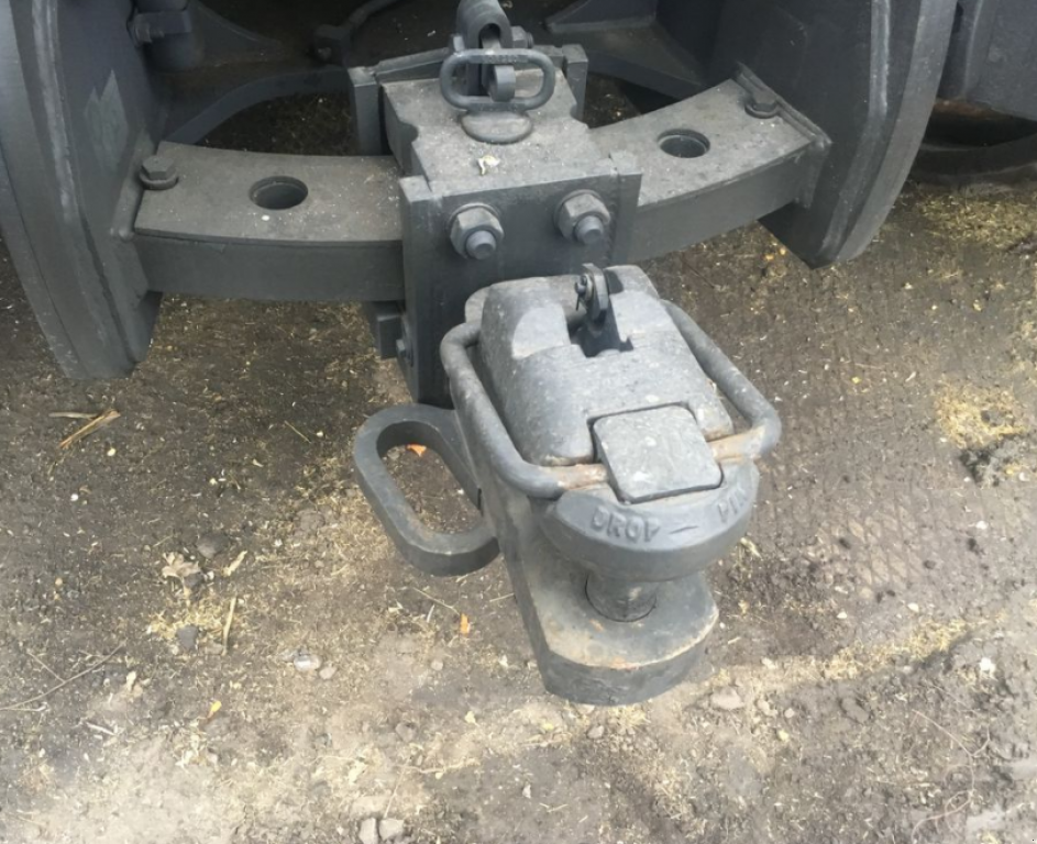 Raupentraktor del tipo CHALLENGER MT865, Neumaschine In Теплик (Immagine 9)