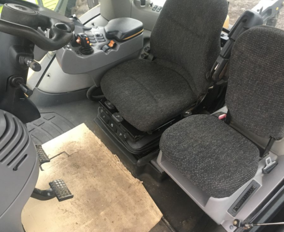 Raupentraktor del tipo CHALLENGER MT865, Neumaschine In Теплик (Immagine 10)