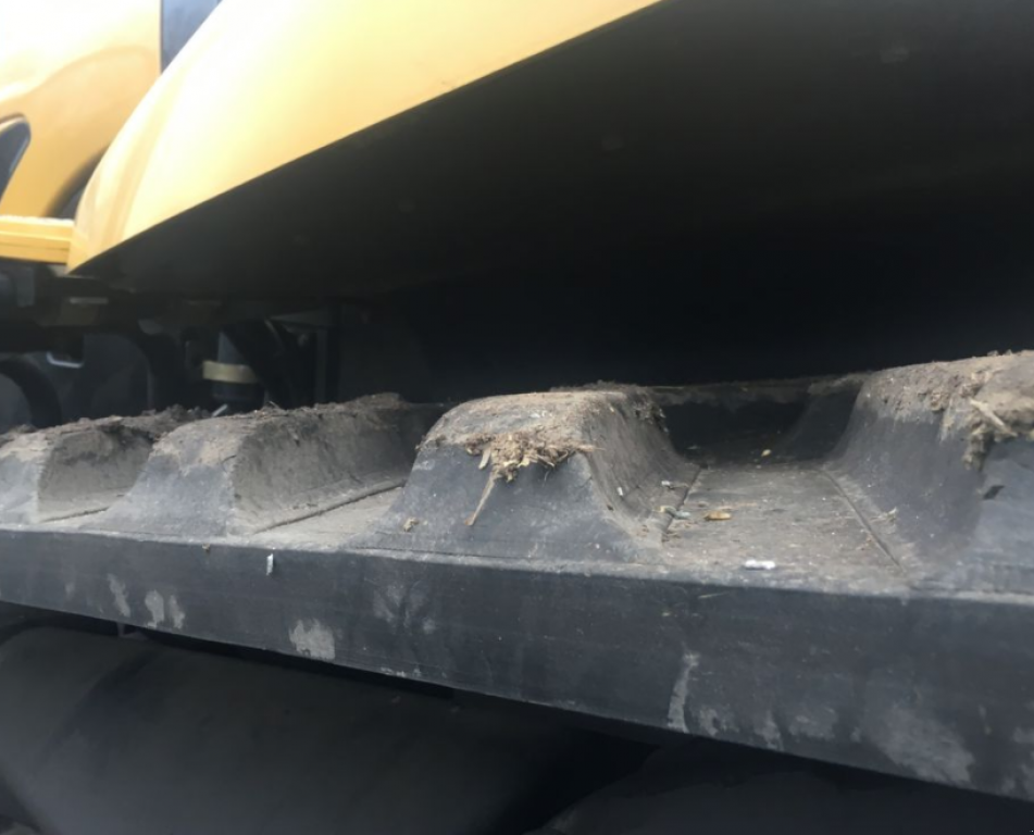 Raupentraktor del tipo CHALLENGER MT865, Neumaschine In Теплик (Immagine 5)