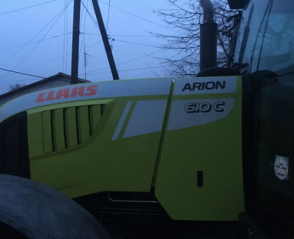 Oldtimer-Traktor des Typs CLAAS Arion 610, Neumaschine in Теплик (Bild 4)