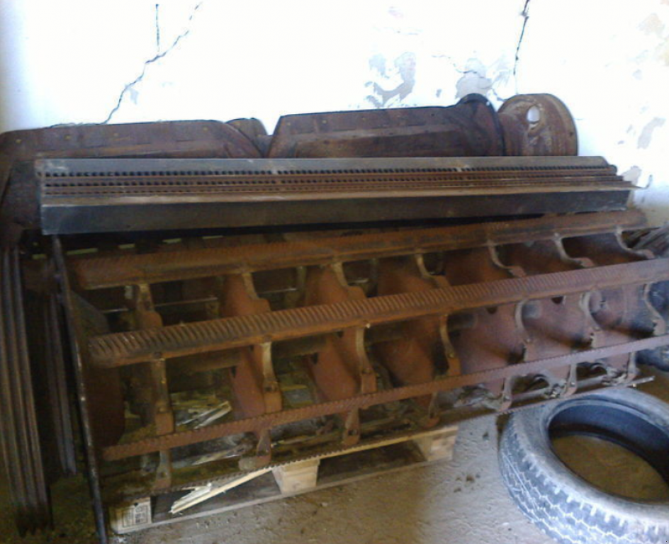 Oldtimer-Mähdrescher van het type CLAAS Lexion 580, Neumaschine in Чортків (Foto 3)