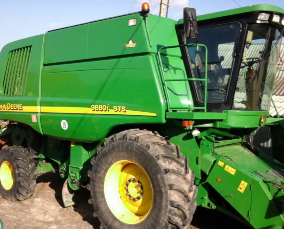 Oldtimer-Mähdrescher del tipo John Deere 9880i STS, Neumaschine In Чортків (Immagine 5)