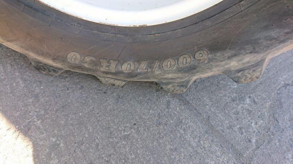 Oldtimer-Traktor tipa New Holland T7.250, Neumaschine u Полтава (Slika 4)