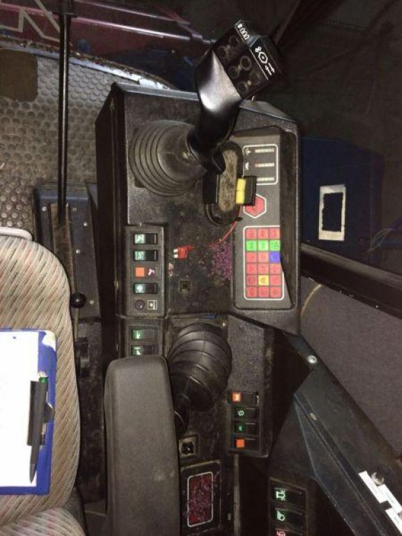 Oldtimer-Mähdrescher del tipo MDW MDW 527 STS, Neumaschine In Полтава (Immagine 5)