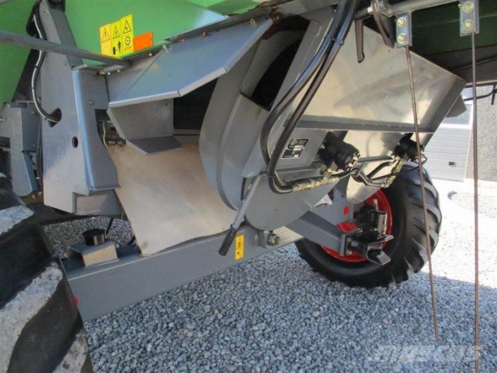 Oldtimer-Mähdrescher des Typs Fendt 8350, Neumaschine in Полтава (Bild 5)