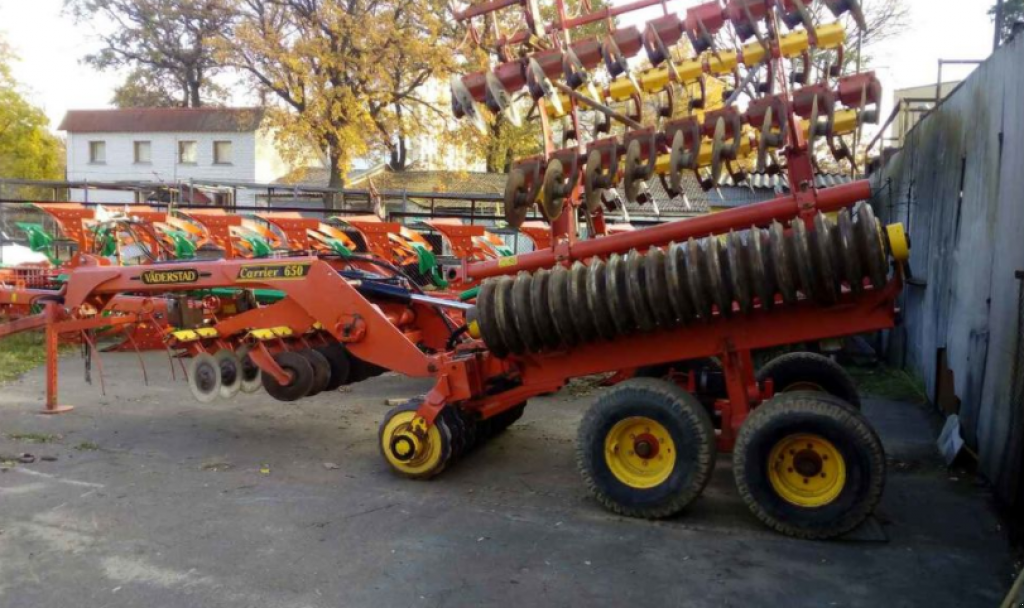 Wiesenegge typu Väderstad Carrier 650,  v Київ (Obrázek 1)