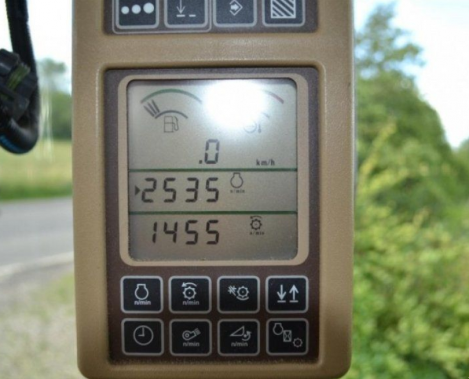 Oldtimer-Mähdrescher του τύπου John Deere 9880 STS, Neumaschine σε Київ (Φωτογραφία 4)