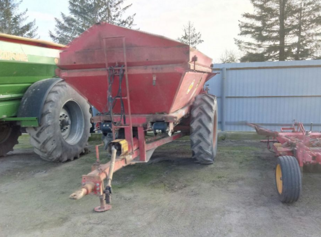 Sandstreuer & Salzstreuer typu Bredal В4,  v Вузлове (Obrázek 2)