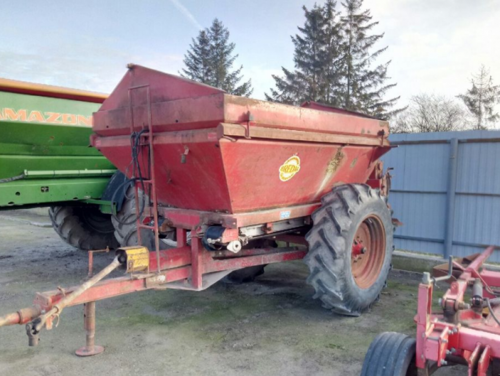 Sandstreuer & Salzstreuer typu Bredal В4,  v Вузлове (Obrázek 1)